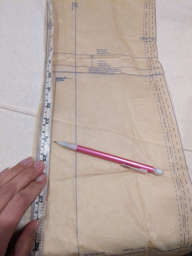 Kahn_Decoding Commercial Patterns_photo (2) – Textile Center