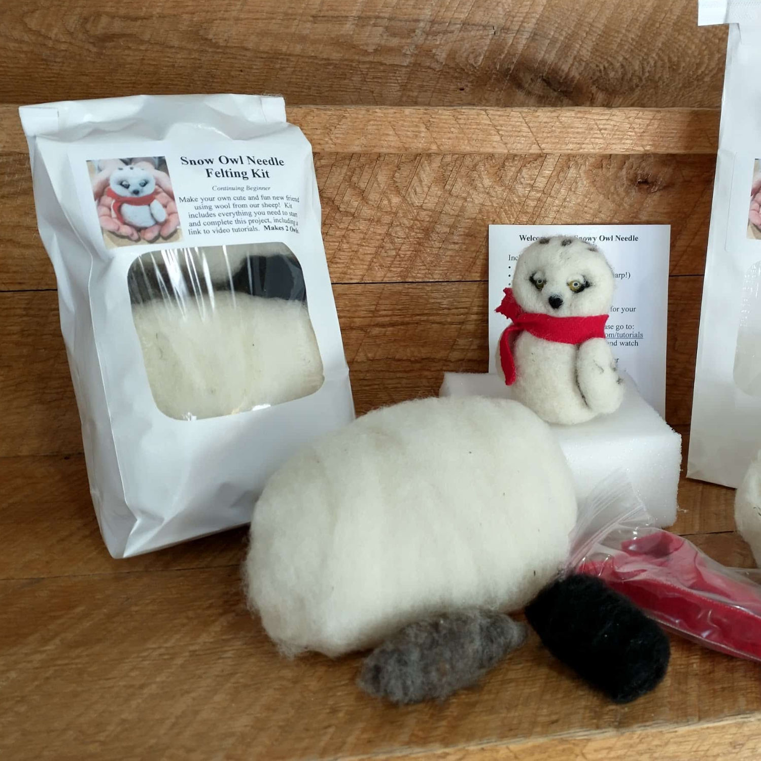 Laura Berlage Snowy Owl Needle Felting Kit - Image 2
